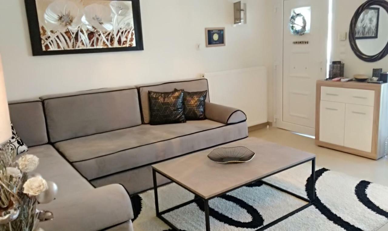 קאבאלה Iris Deluxe Suites 2 מראה חיצוני תמונה